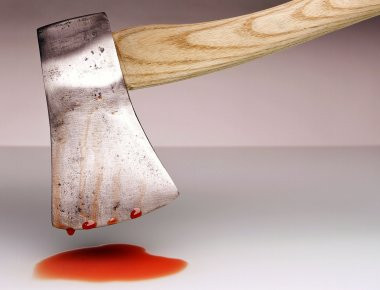 Κρήτη: Κουκουλοφόροι επιτέθηκαν σε αγρότη έξω από το θερμοκήπιό του